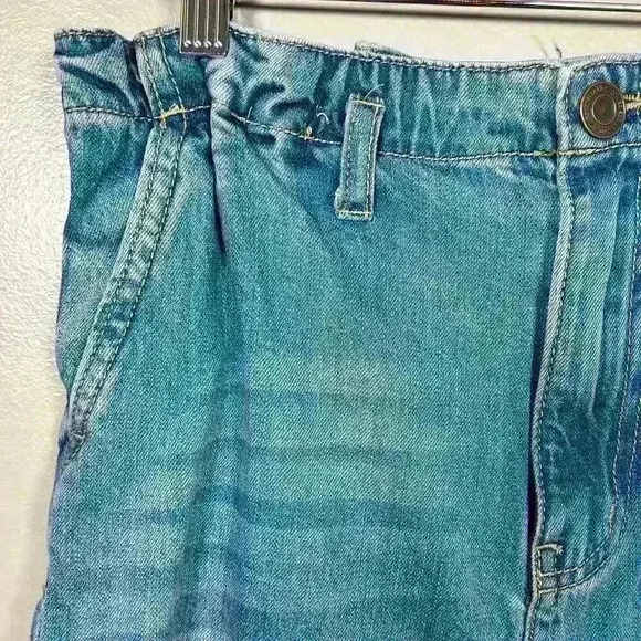 MOM JEANS High Rise Mid Wash Pleat Waistline Soft Straight Leg Women Size 4 - Picture 5 of 9